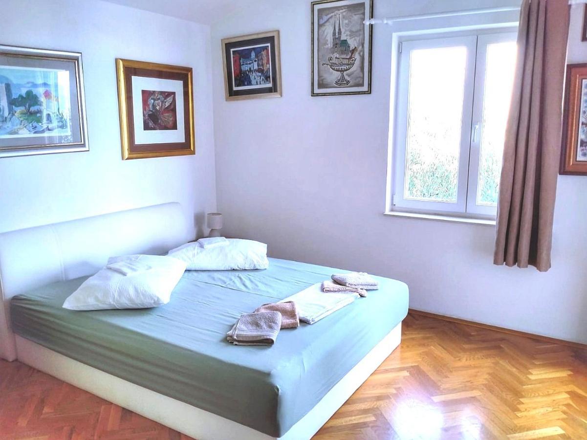 Beach State Of Art, Balica Rat Stanici Luaran gambar