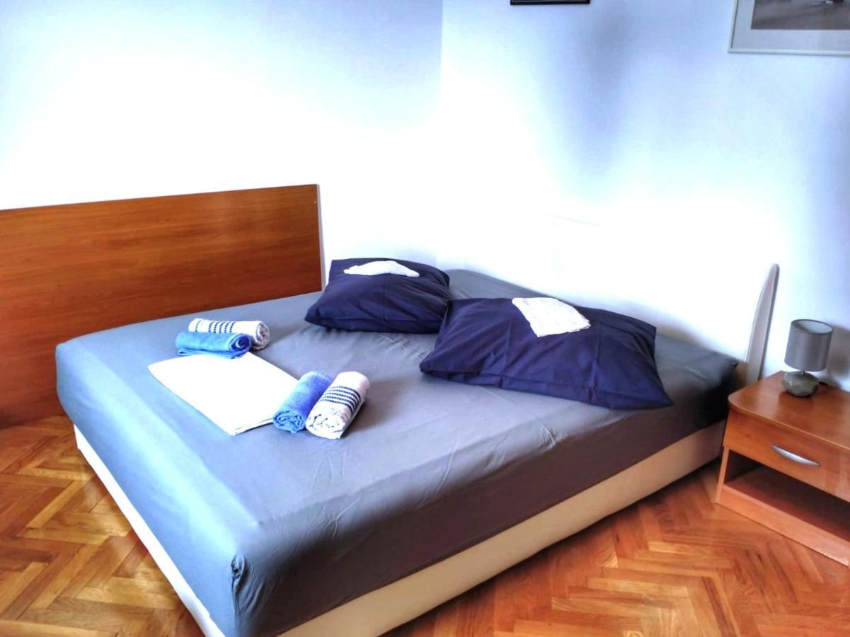 Beach State Of Art, Balica Rat Stanici Luaran gambar